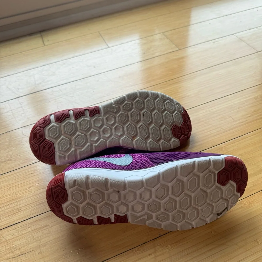 Nike Women’s Purple Training Sneakers